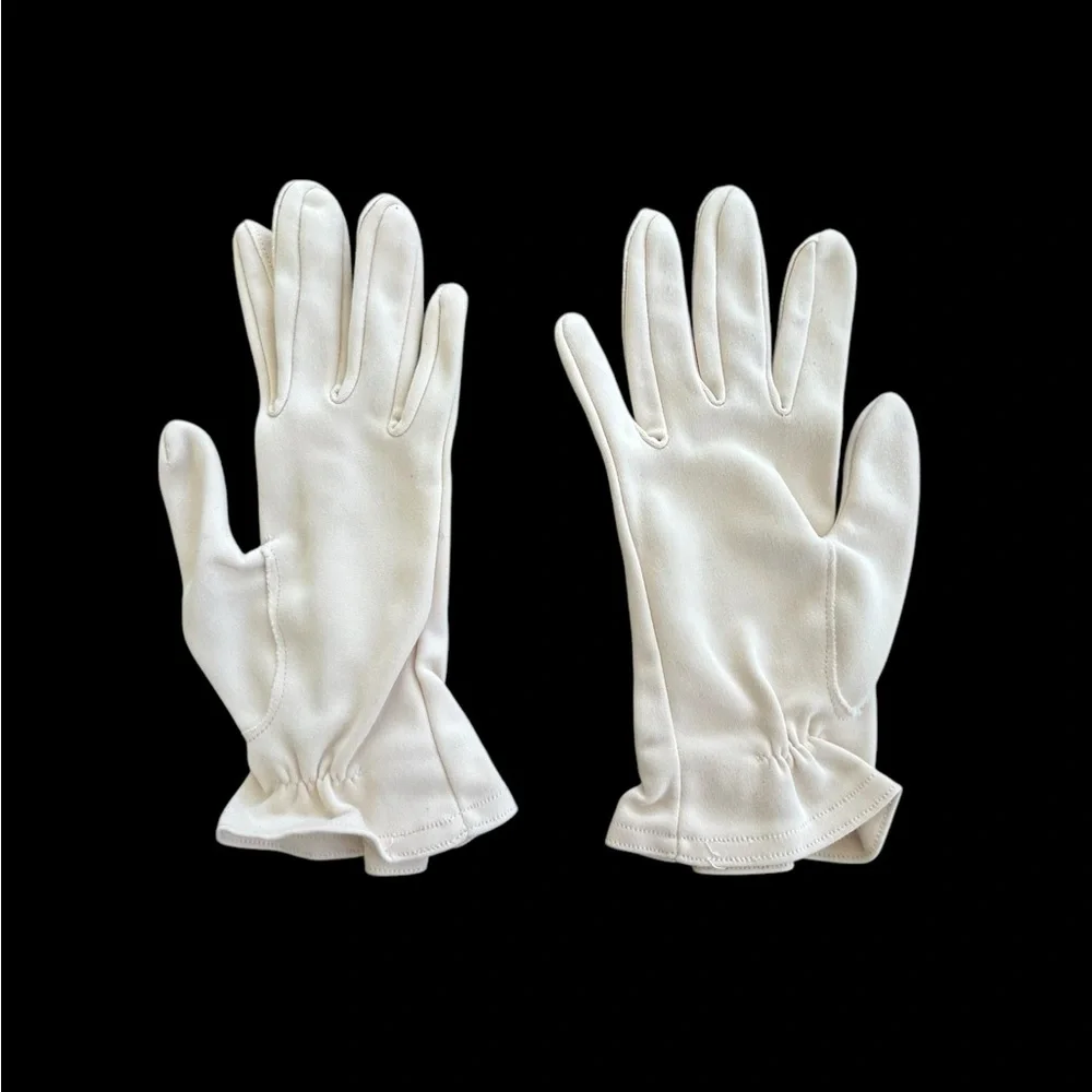 Vintage Lady Gay Gloves Off White in Package Wrist Length Bow Gathered READ